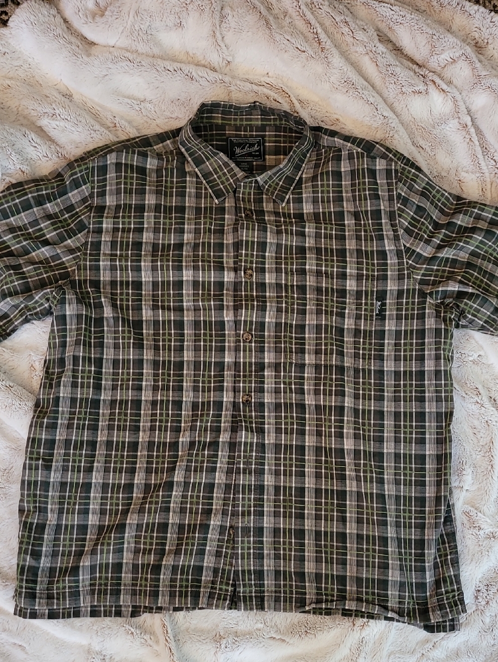 Woolrich Green and White Plaid Short-Sleeve Button-Down Shirt
